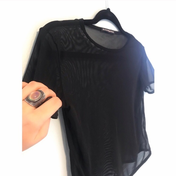 BRANDY MELVILLE Black Mesh Slight Crop top - Picture 2 of 3